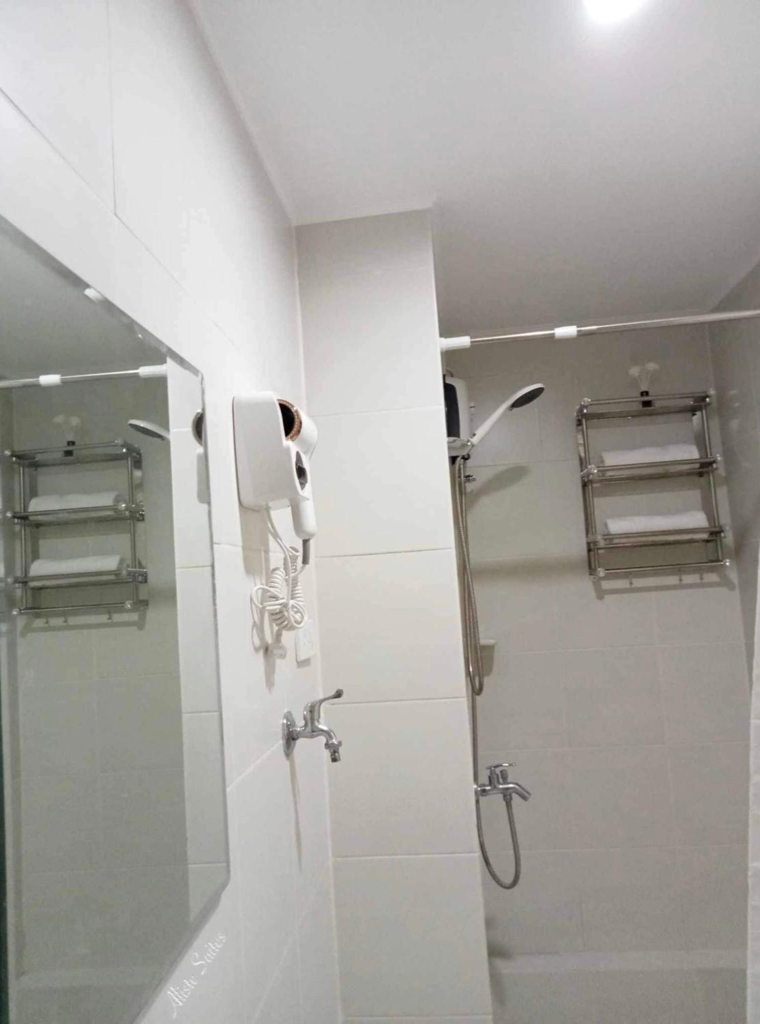 Aliste Suites Marina Spatial Dumaguete City Exterior foto